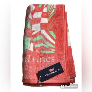 VINEYARD VINES CHAPPY SAILS BEACH TOWEL.NWT.MSRP$68.00
